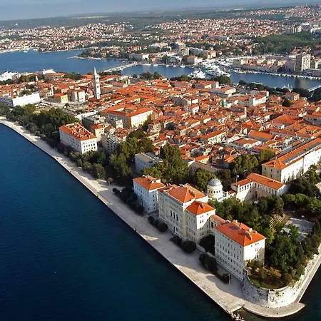 Zadar Apartments شقة